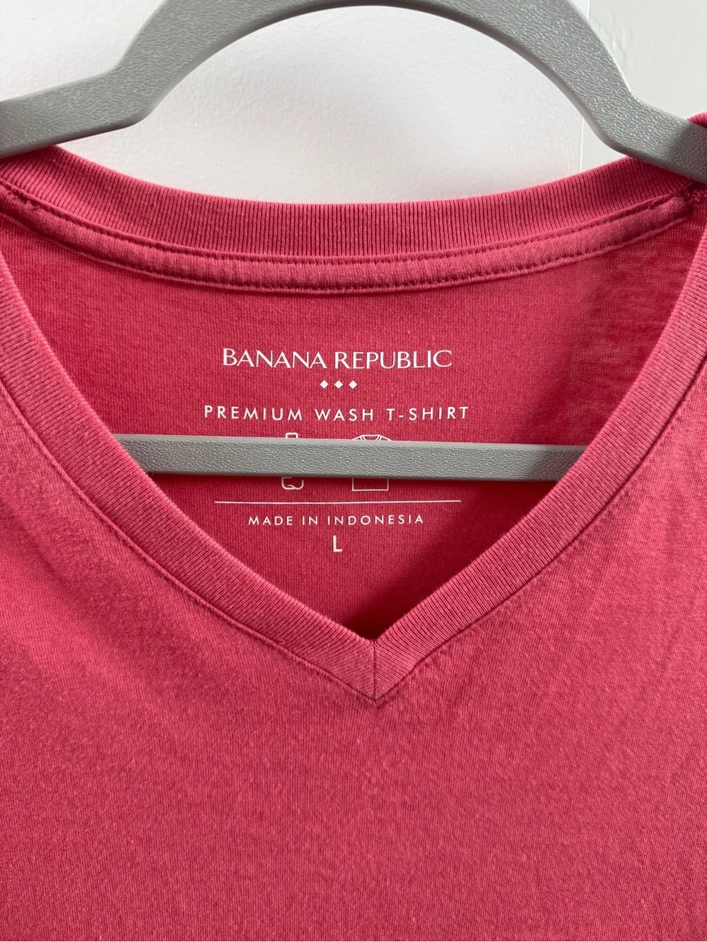 Banana Republic Men's V-Neck Tee Trio - Red, Light Blue, Navy